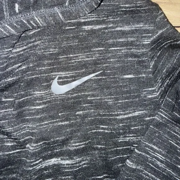 Nike Women's Legend Veneer Black/White Long Sleeve Medium Hoodie - Picture 4 of 9